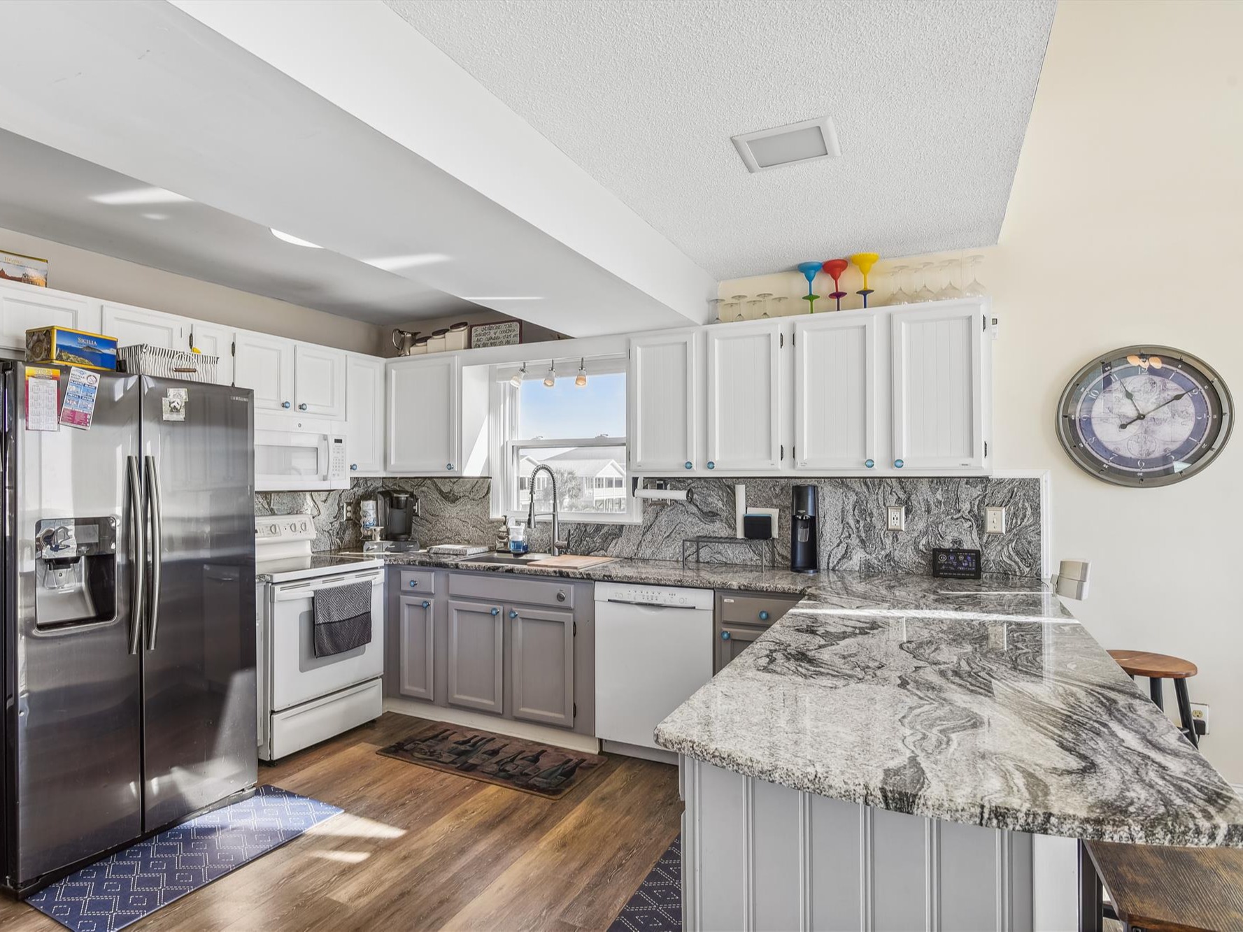 Kitchen - View